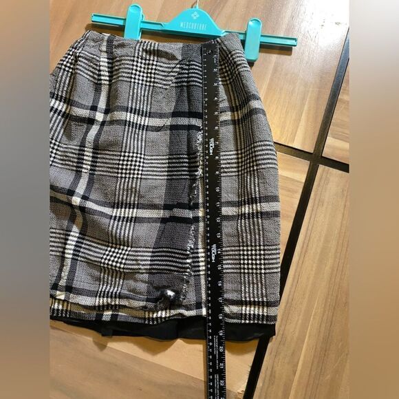 Liz Claiborne black/white plaid wool blend skirt - Picture 4 of 5